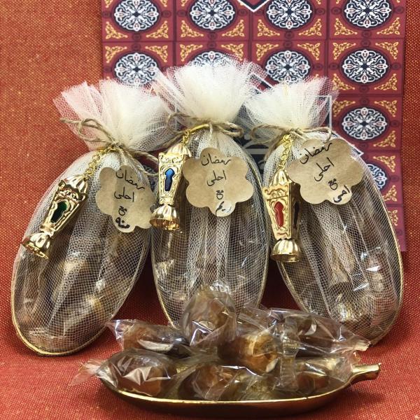 أطباق صغيرة مكسرات فاخرة (توزيعات)