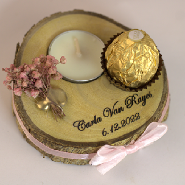 توزيعات خشب طبيعي