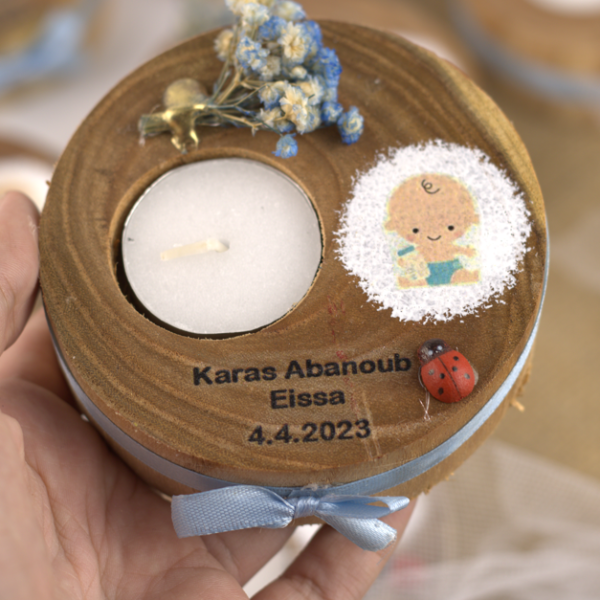 توزيعات خشب طبيعي