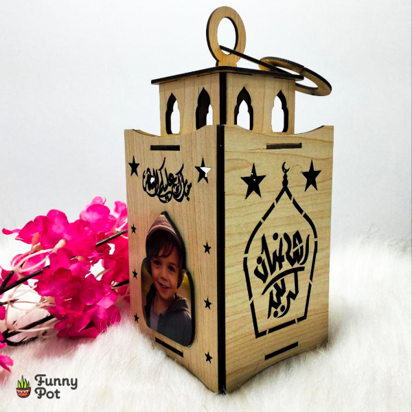 فانوس رباعي بالصورة