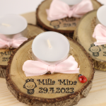 توزيعات خشب طبيعي